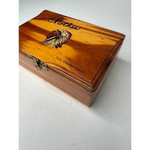 Vintage Cedar Wood Mother Keepsake Box Bala Ontario Canada Indian Chief Motif - Picture 13 of 16